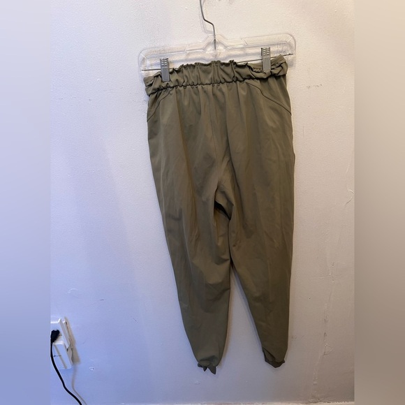 Lululemon Keep Moving Jogger Rosemary Green Size 4 - Picture 6 of 8